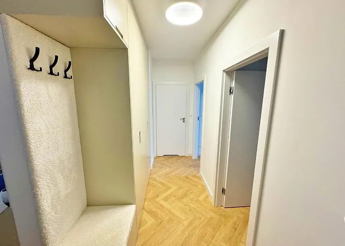 Unique By Grand Apartment *